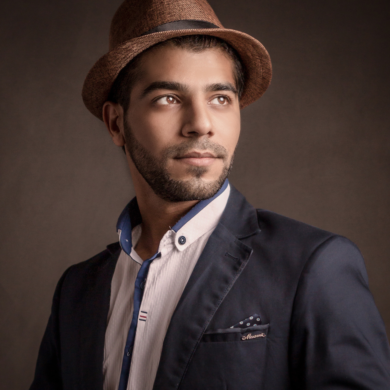 أحمد الفاخوري - مدرب واستشاري فني، مخرج وصانع أفلام، مصور ومونتير، مصمم جرافيك.